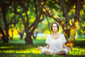 多米体育APP下载-德布劳内助攻掘金？足篮跨界名场面让丹佛球迷陷入疯狂